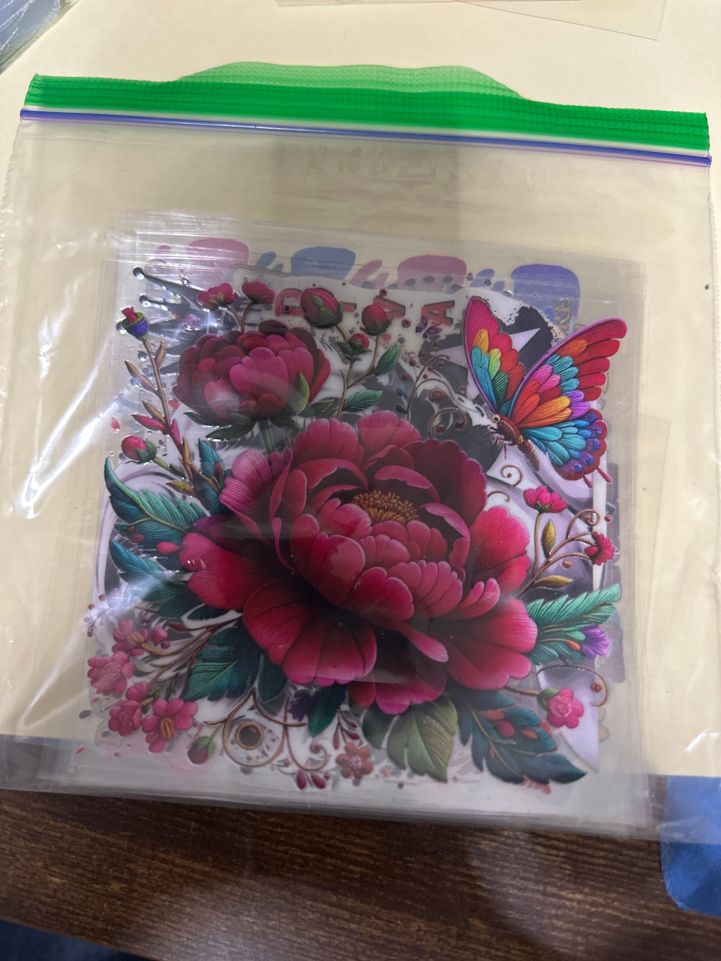 Uvdtf Random bag of 12 Decals